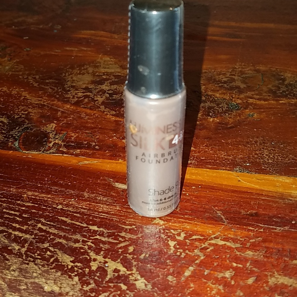 Luminess air silk air brush foundation